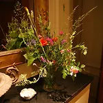 Private At Manor Villa *