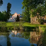 Private At Manor