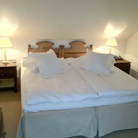 Private At Manor Pädaste