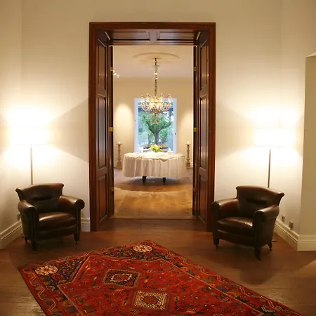 Villa Private At Manor