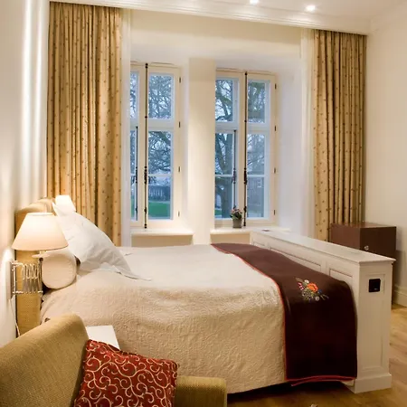 Private At Manor 5*