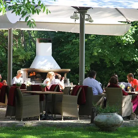 Private At Manor Villa Padaste (Muhu)