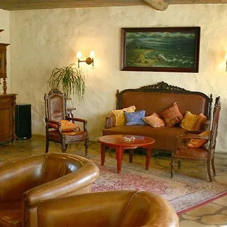 Manor Hotel 5*